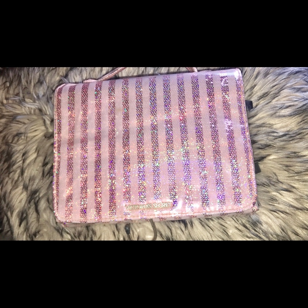 VICTORIA SECRET MAKE UP BAG